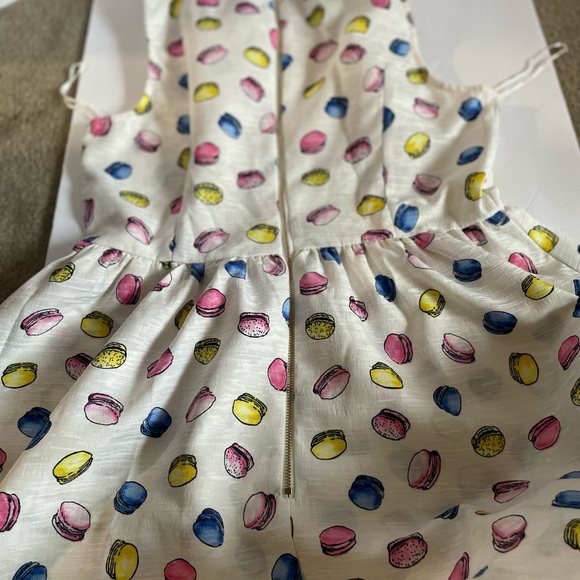 Holly Bracker Peter Pan Collar and Sleeveless Macarons Dress - Picture 3 of 7